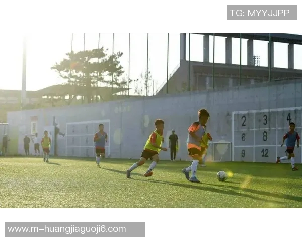 深圳足球青训新模式探索助力青少年成长与职业发展之路 深圳足球青训新模式探索助力青少年成长与职业发展之路